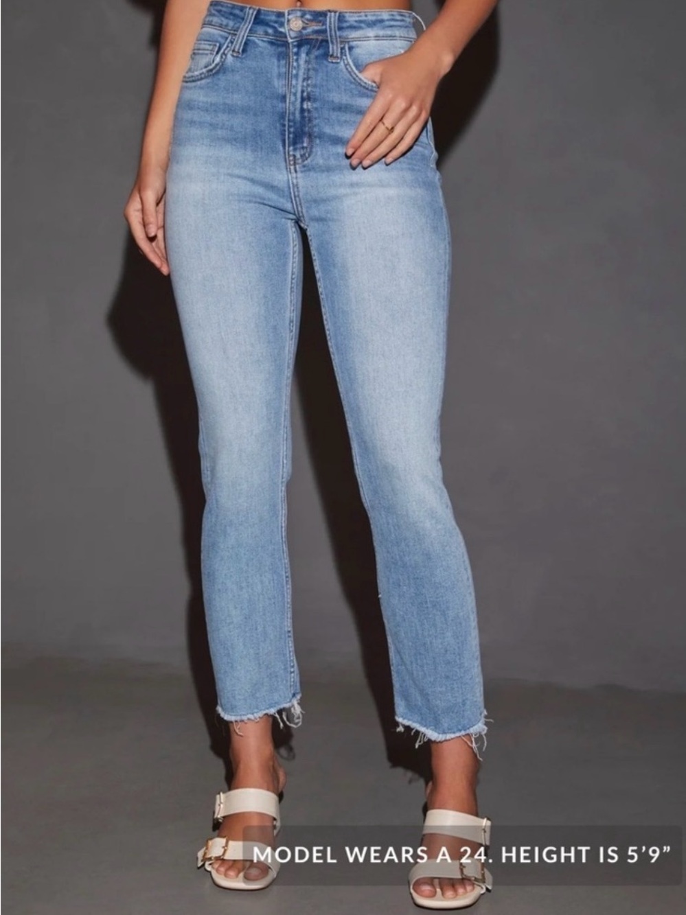 Light Wash Straight Leg Jeans - Classic Everyday Style
